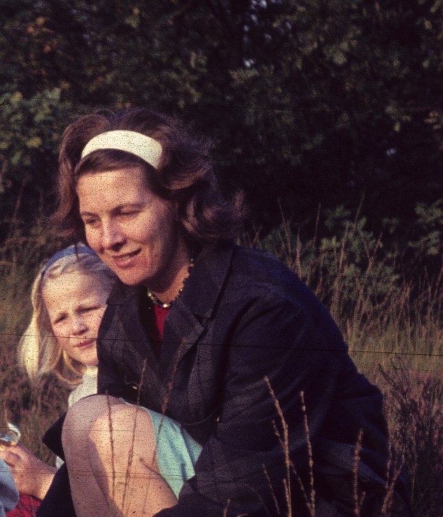 1965 hannah trui mina.jpg